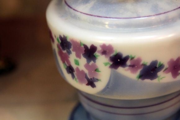 Эксклюзивная, старинная, керосиновая лампа. Франция 