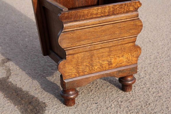 Интересная старинная зонтница