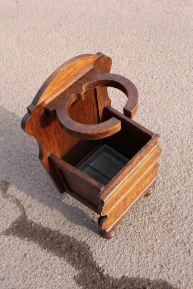 Интересная старинная зонтница