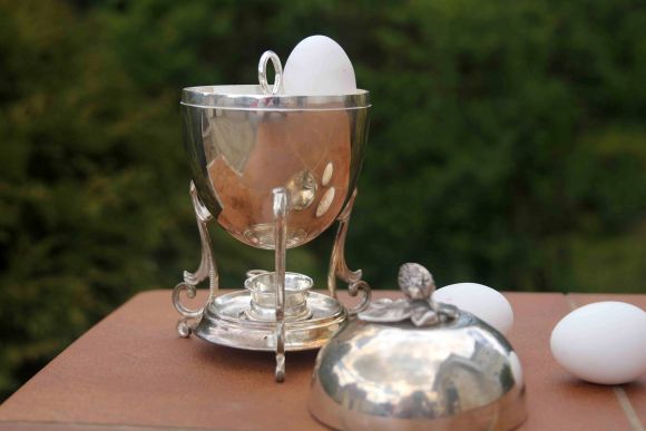 Коллекционная английская яйцеварка. Посеребрение