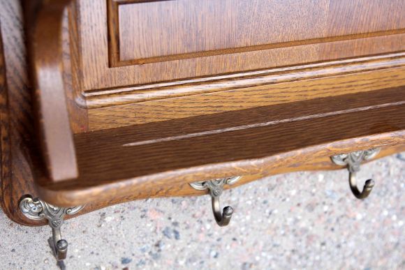 Лаконичная деревянная вешалка с 7 мью крючками