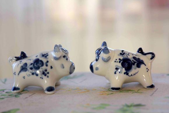 Винтажные фарфоровые бычки Гжель 