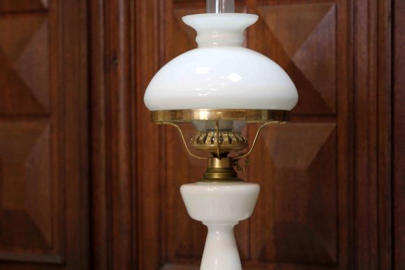 Винтажная настольная лампа