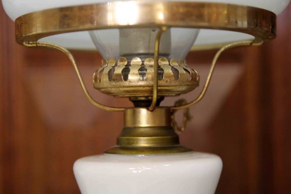 Винтажная настольная лампа