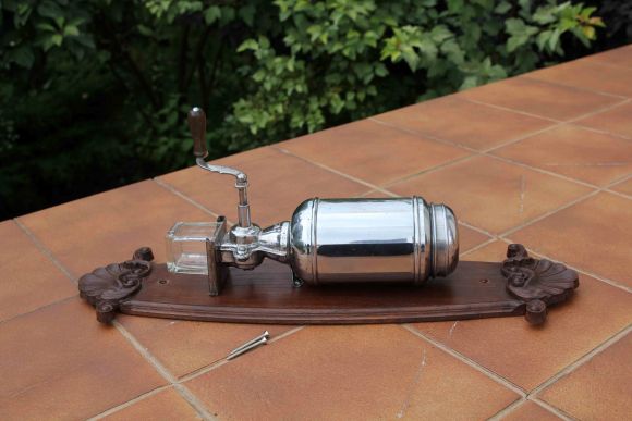 Настенная антикварная кофемолка в полном сборе