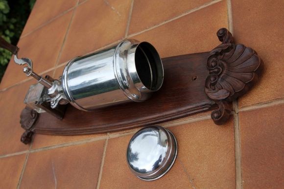 Настенная антикварная кофемолка в полном сборе