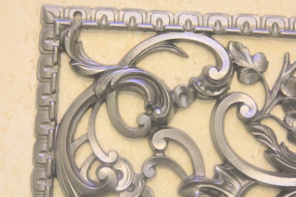 Очень красивая чугунная литая решетка из Европы