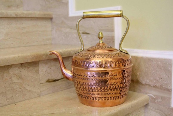 Винтажный огромный чайник. Медь. Чеканка. Ручная работа