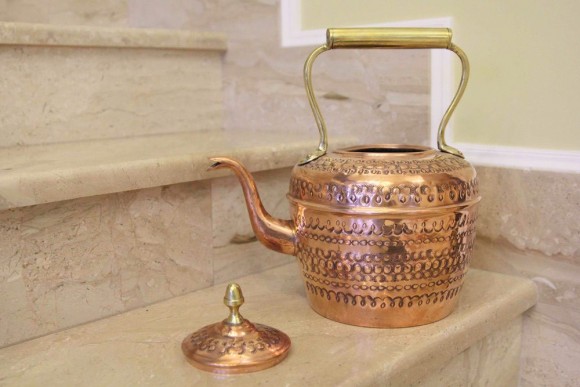 Винтажный огромный чайник. Медь. Чеканка. Ручная работа