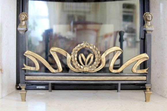 Старинный каминный колосник - подставка под дрова