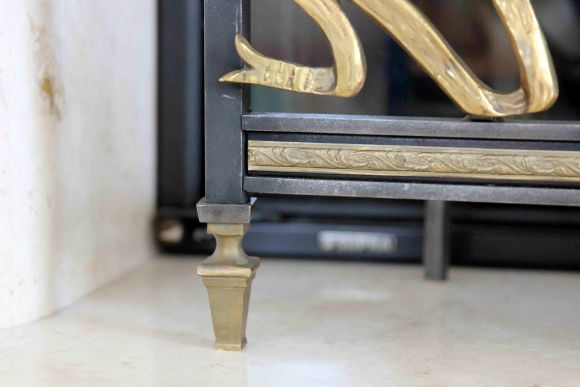 Старинный каминный колосник - подставка под дрова