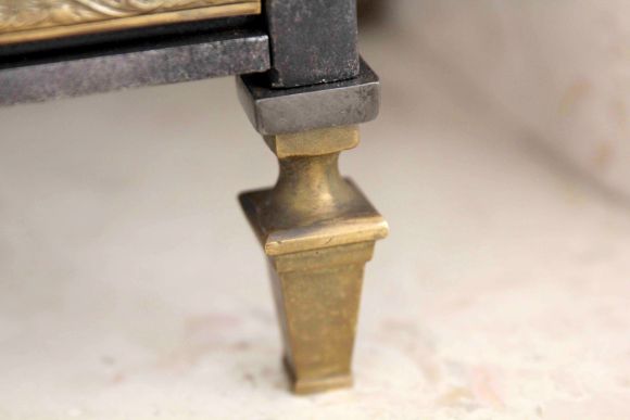 Старинный каминный колосник - подставка под дрова