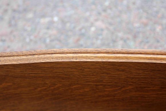 Изящная настенная резная вешалка.  