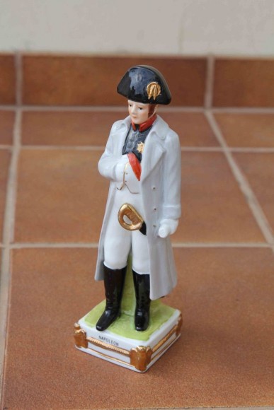 Антикварная фарфоровая статуэтка Наполеон. Европа.Середина 20 века