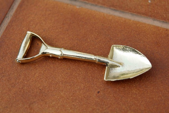 Латунная лопатка - открывалка для бутылок