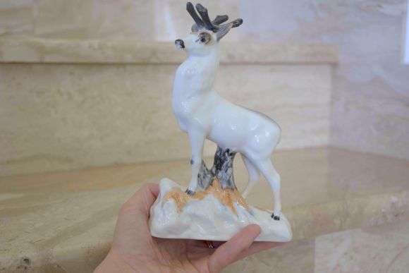 Фарфоровый олень завода ЛФЗ
