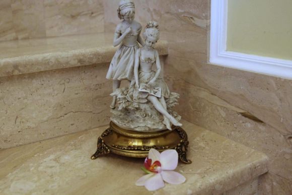 Невероятно красивая  статуэтка.Европа.Конец 19 века