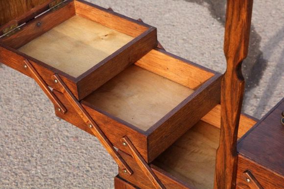 Винтажный дубовый ящичек для рукоделия 