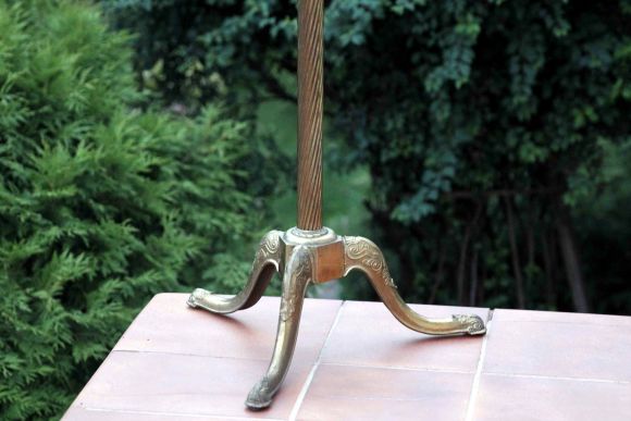 Великолепная латунная напольная вешалка 