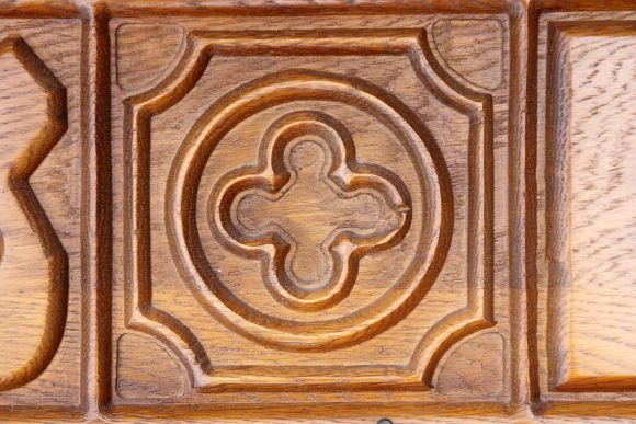  Очень интересная, антикварная вешалка