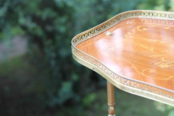 Красивый сервировочный столик. Европа. Начало 20 века