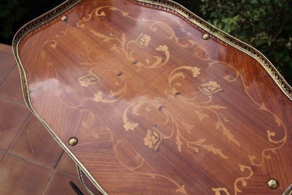 Красивый сервировочный столик. Европа. Начало 20 века