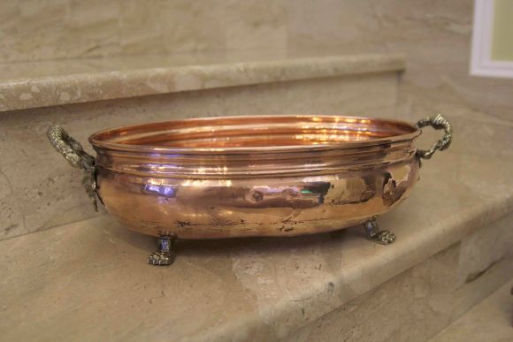 Роскошное кашпо из меди. Европа. Начало 20 века