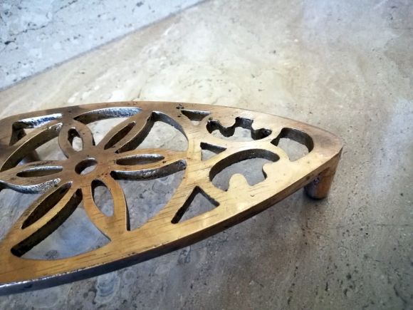 латунная литая подставка под утюг. Идеальное состояние. Середина 20 в