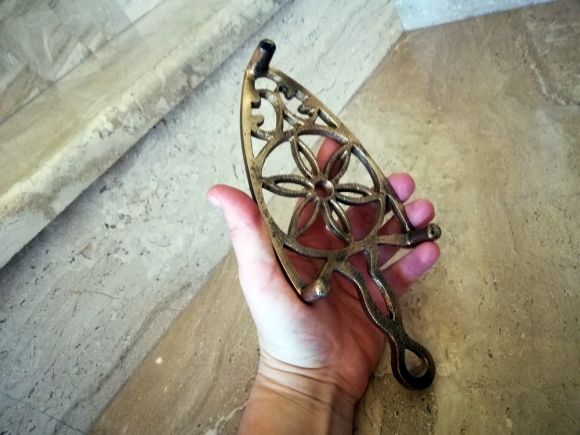 латунная литая подставка под утюг. Идеальное состояние. Середина 20 в