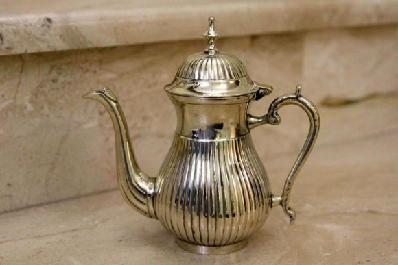 Восхитительный чайник-кофейник в серебре. Прекрасное состояние
