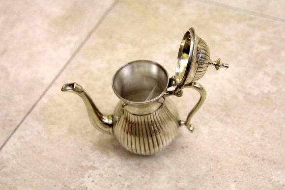 Восхитительный чайник-кофейник в серебре. Прекрасное состояние