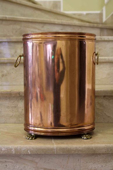 Медная подставка для зонтов, мехов, каминных принадлежностей