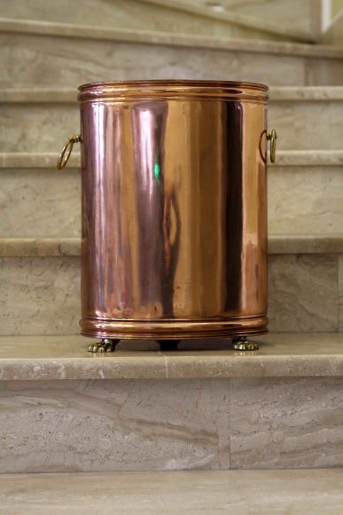 Медная подставка для зонтов, мехов, каминных принадлежностей