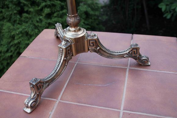 Шикарная богатая напольная вешалка из латуни