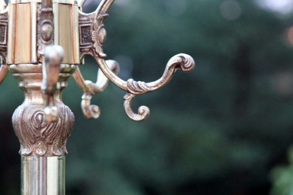 Шикарная богатая напольная вешалка из латуни