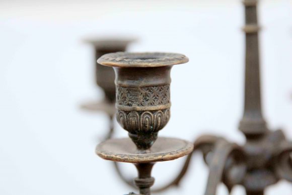 Огромные парные канделябры из бронзы.