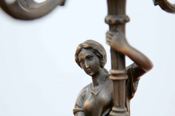 Огромные парные канделябры из бронзы.