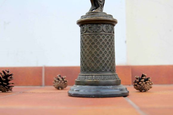 Огромные парные канделябры из бронзы.