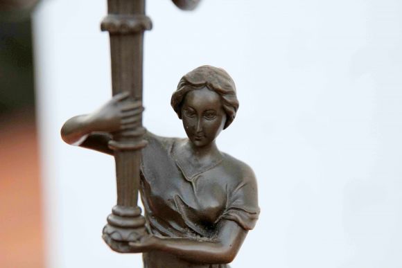 Огромные парные канделябры из бронзы.