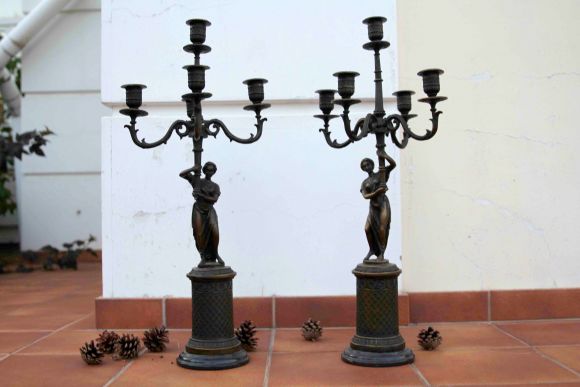 Огромные парные канделябры из бронзы.