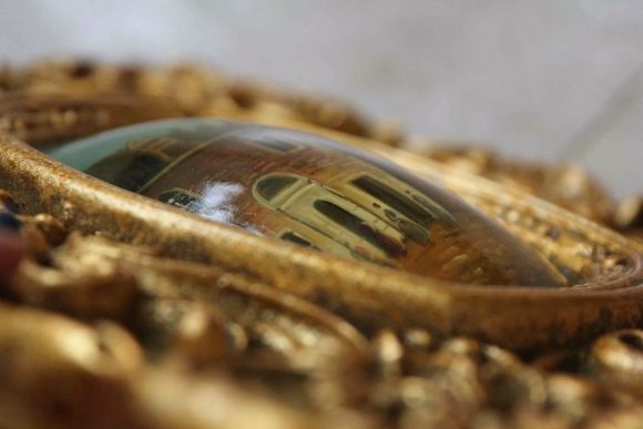 Завораживающая атикварная  рельефная картина .Европа. Начало 20 века