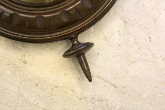 Старинный резной барометр и термометр. Рабочее состояние. Европа