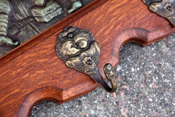 Винтажная деревянная настенная полка