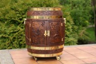 Деревянная резная бочка - бар. Ручная работа. Европа Деревянная резная бочка - бар. Ручная работа. Европа