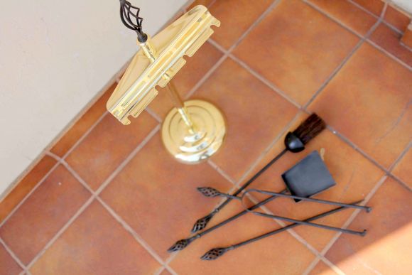 Симпатичный антикварный наборчик для камина