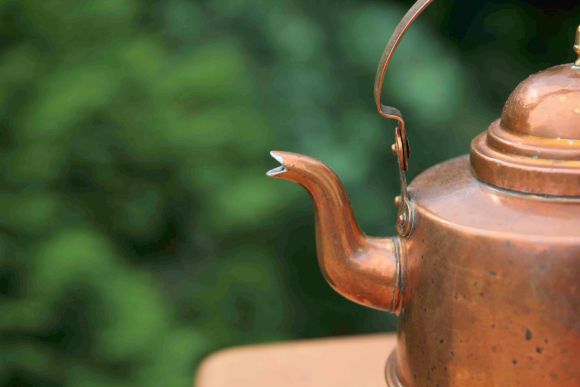 Двух литровый медный чайник