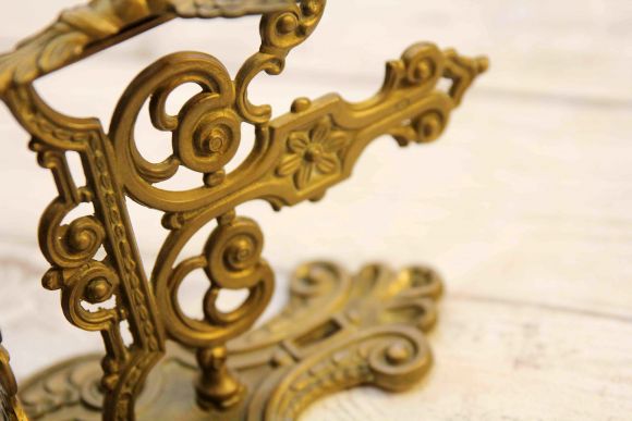 Латунный колокольчик для прихожей в патине