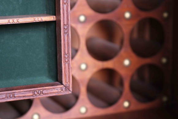 Старинный резной бар с секретами. Мужской стиль 