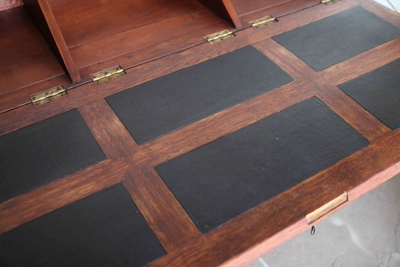 Старинный резной бар с секретами. Мужской стиль 