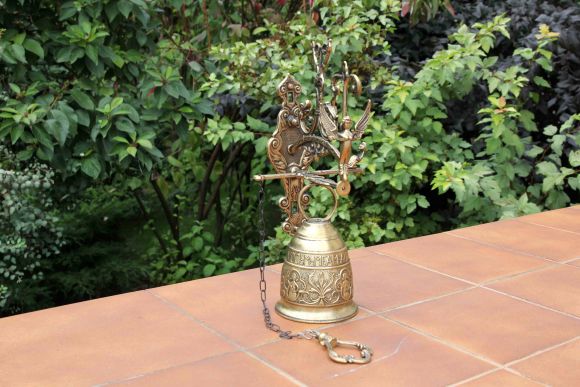 Огромный звонкий колокольчик из бронзы